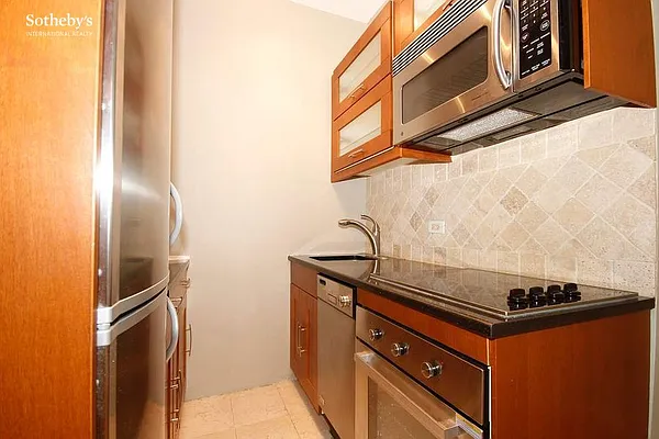 Sold by Sotheby's International Realty | media 5