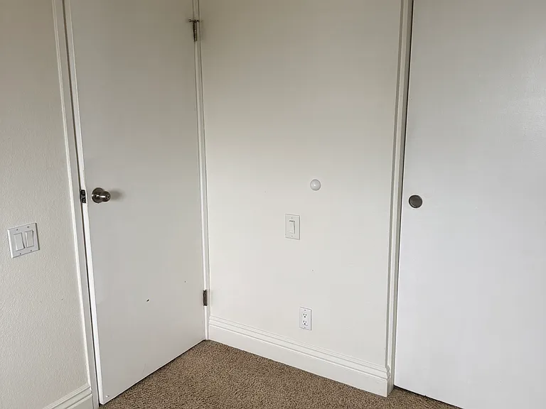 22822 Nolan St — Photo 9