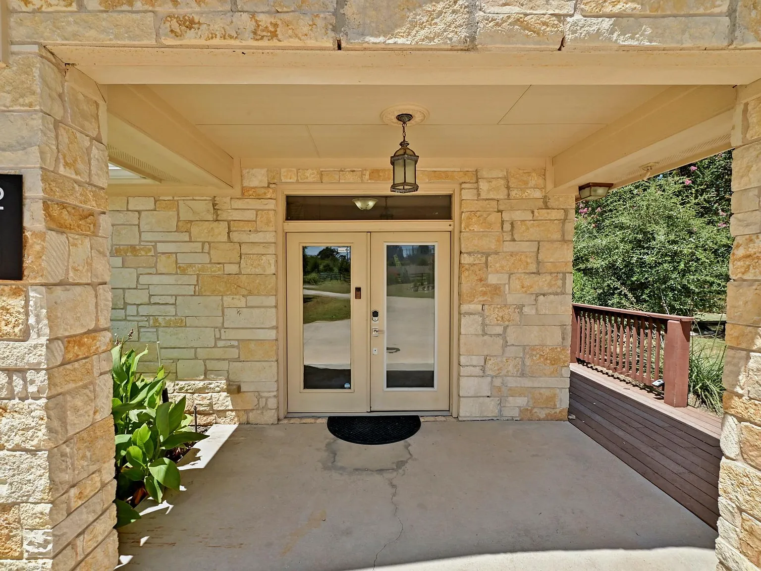 3 bed, 4.0 bath, 3486 sqft, $4,750 — Photo 2