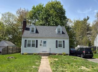 46 Falknor Dr, Manchester, CT 06040