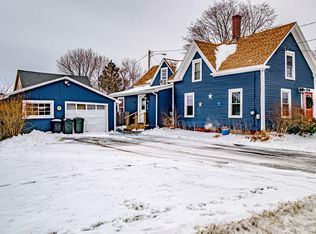 56 Grace St, Rockland, ME 04841