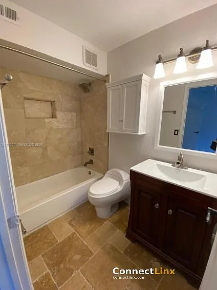 2 bed, 2.5 bath, 1131 sqft, $3,000 — Photo 4