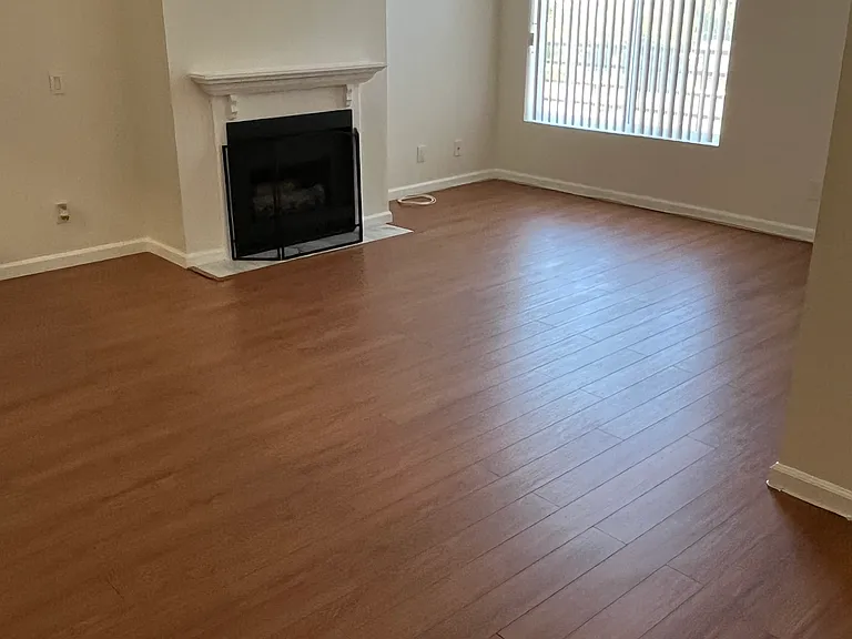6407 Denny Ave — Photo 3