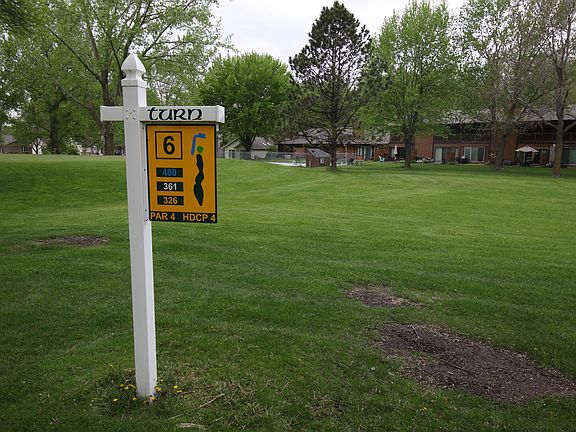 4th image of 2300 Country Club Dr