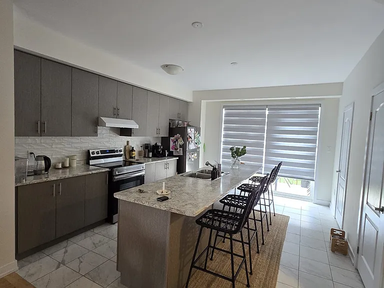 33 Baskett St — Photo 3