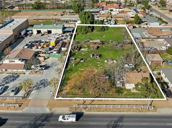 927 6th St, Norco, CA 92860