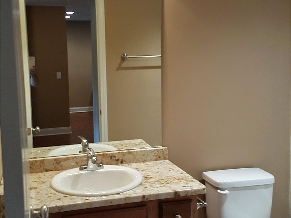 1st image of 130 Walnut Creek Ct
