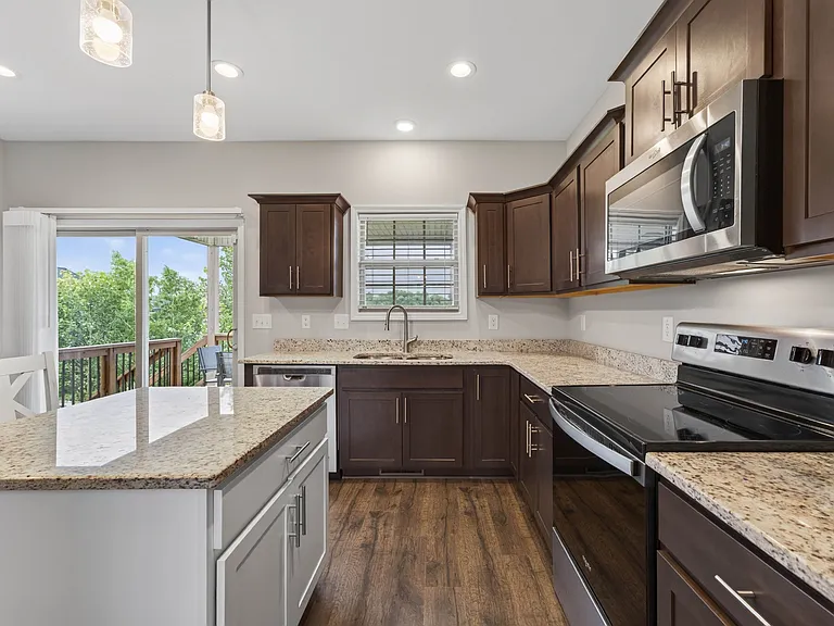 792 Crestone Ln — Photo 13