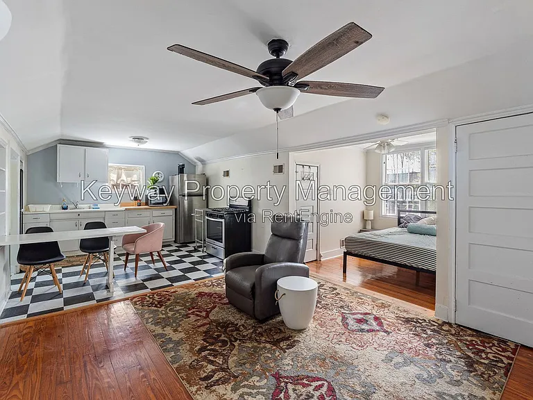 1013 Georgia Ave #B — Photo 3