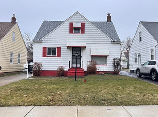 19513 Beverly Ave, Maple Heights, OH 44137