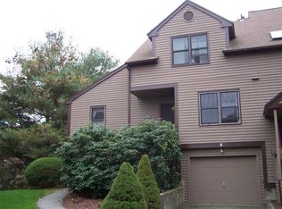 8 Rosewood Cir, Monroe, CT 06468