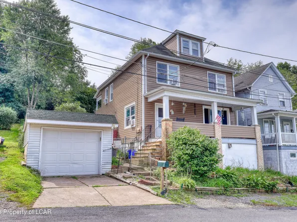 328 Spring St, Hanover Township, PA 18706