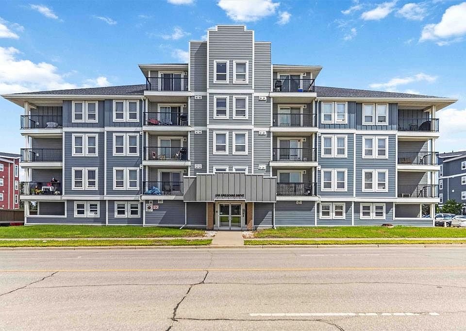1st image of 249 SW Gregoire Dr #503