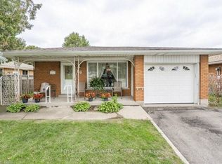 86 Gardiner Dr, Hamilton, ON L9C 4V2