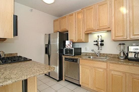 1st image of 600 N Dearborn St APT 1902