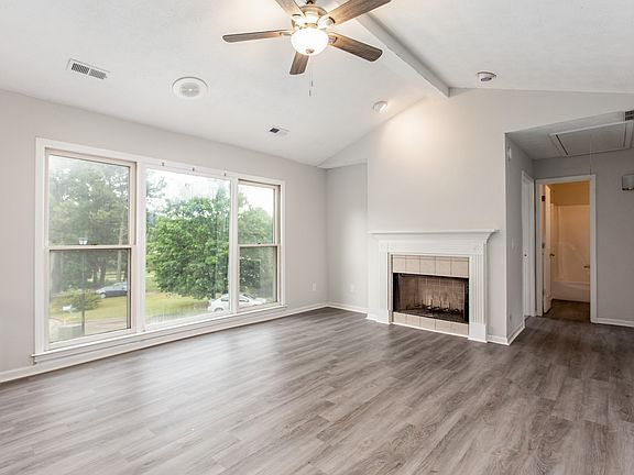 5th image of 3807 Jolane Ct SE