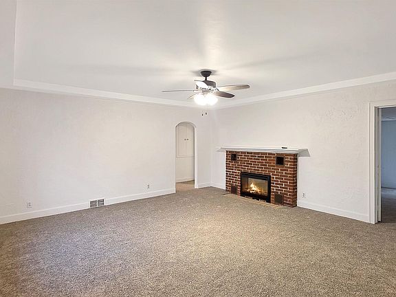 3rd image of 1120 Water St
