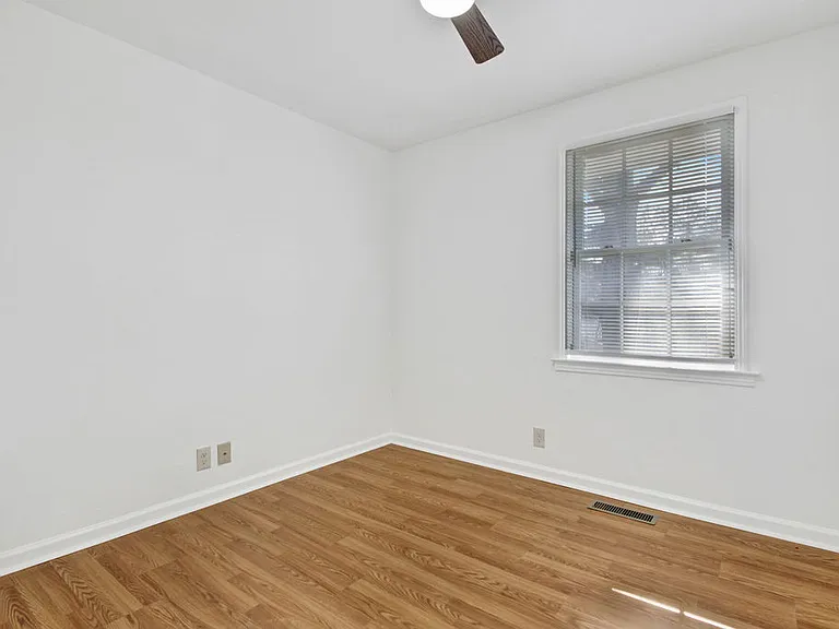238 Townes Dr — Photo 21