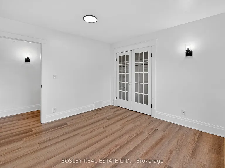 4 Queen St #2 — Photo 8