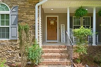 104 Cedar Ln — Photo 9