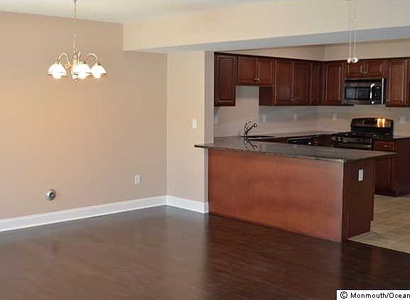 5th image of 30 Wiley Way