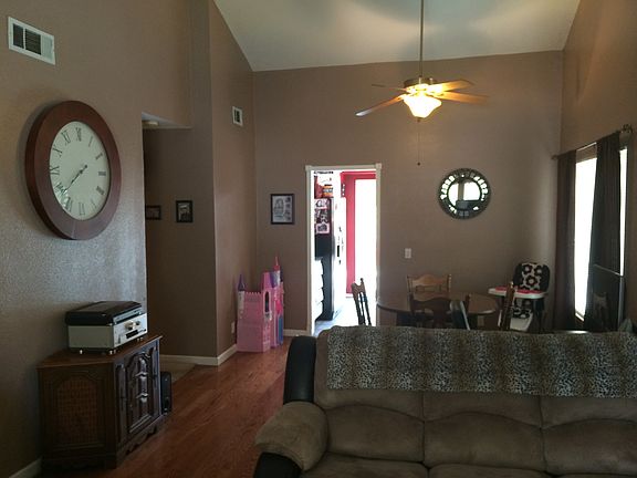 3rd image of 11941 Hartland Pl