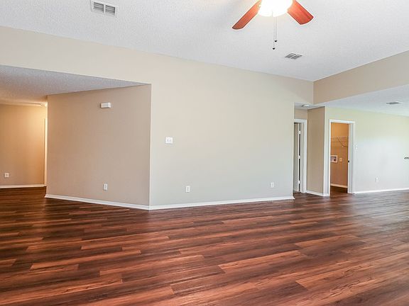 5th image of 9108 Whistlewood Dr