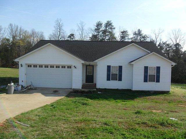 1st image of 131 Chambwood Ln