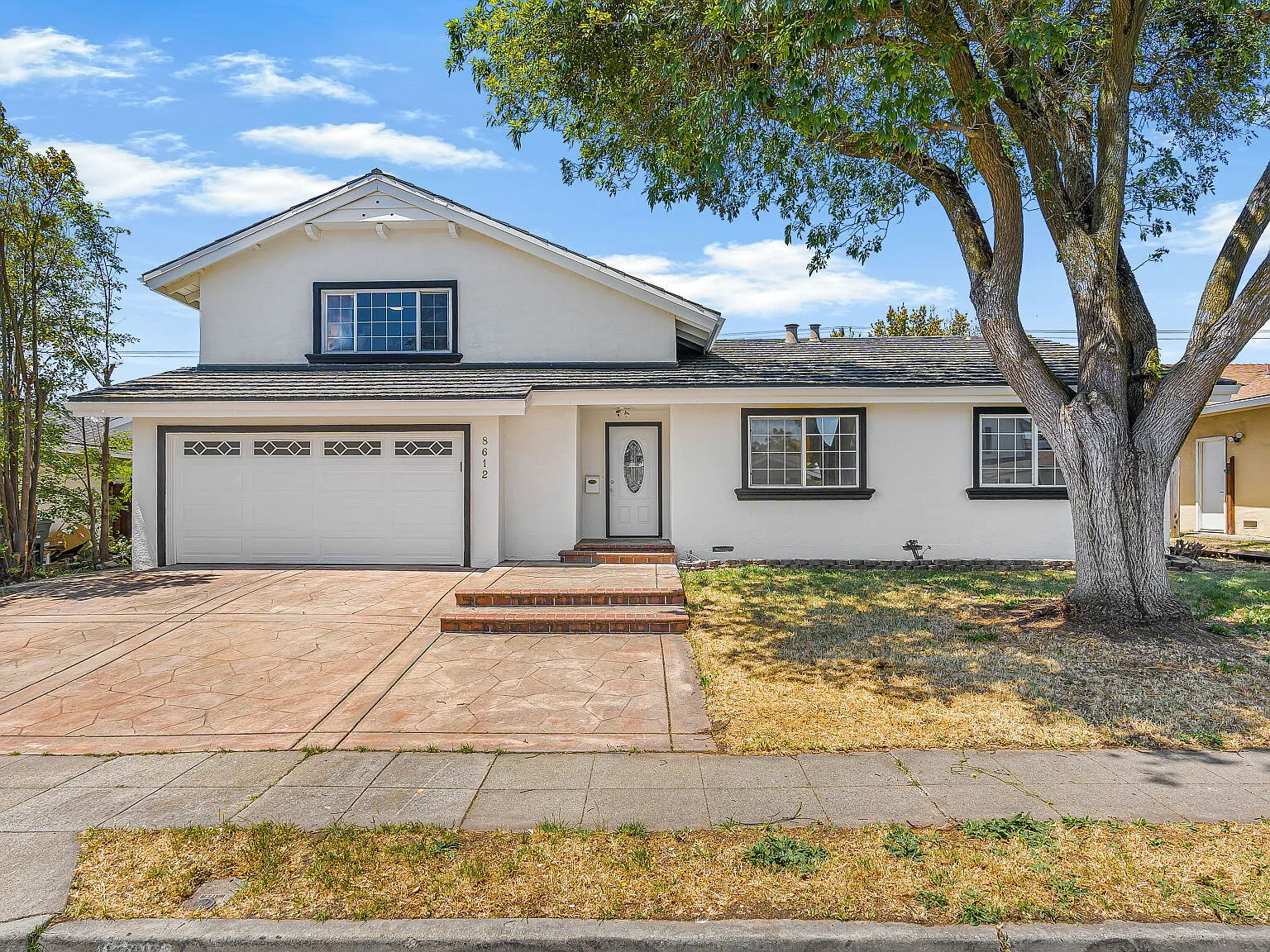 4 bed, 1940 sqft, $4,200 — Photo 3