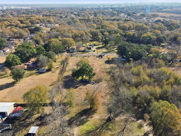 6255 Jade Ave, Port Arthur, TX 77640