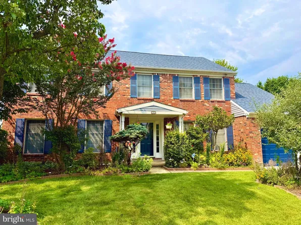110 Aspen Dr, Newark, DE 19702