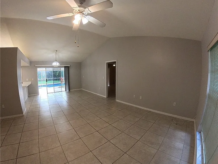 546 Whispering Wind Bnd — Photo 8