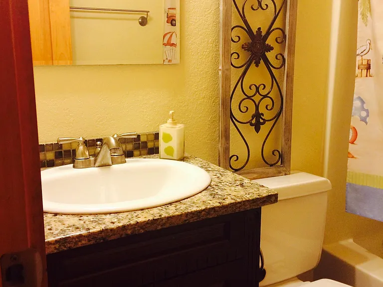 929 Southwood Blvd #5 — Photo 11
