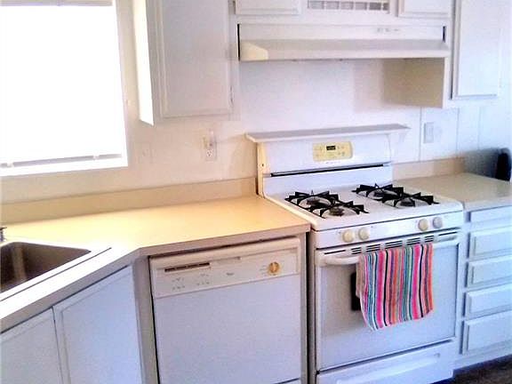 4th image of 5205 S La Cuadra Dr