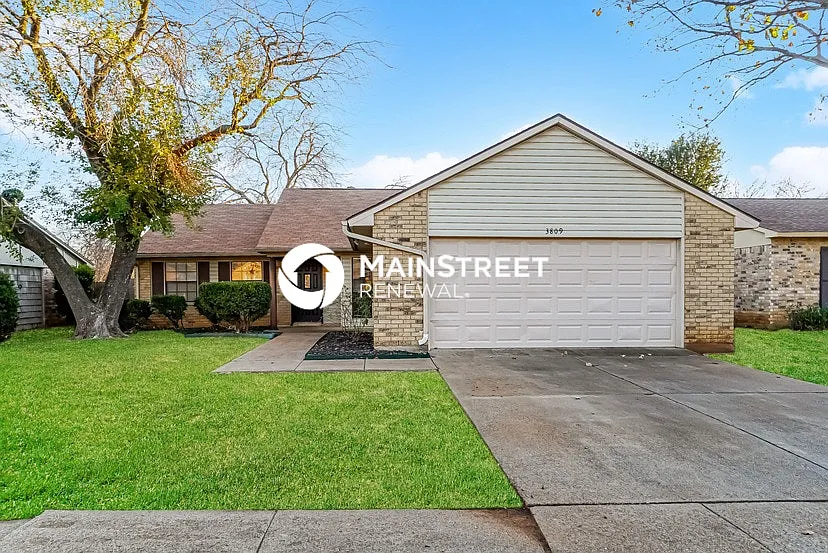 3809 Bee Tree Ln