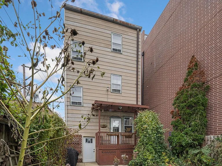 1542 N Campbell Ave #1 — Photo 19