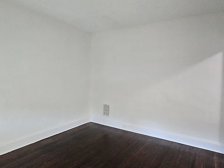 34 Maple St — Photo 4