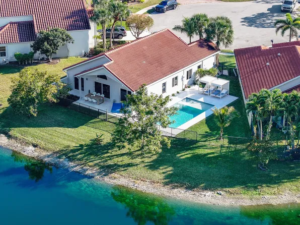 21767 Philmont Court, Boca Raton, FL 33428