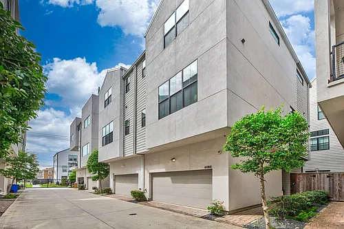 608 Middle St #E Photo 1
