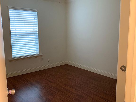 3rd image of 546 Northridge Dr