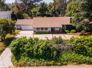19222 Linnet St, Tarzana, CA 91356