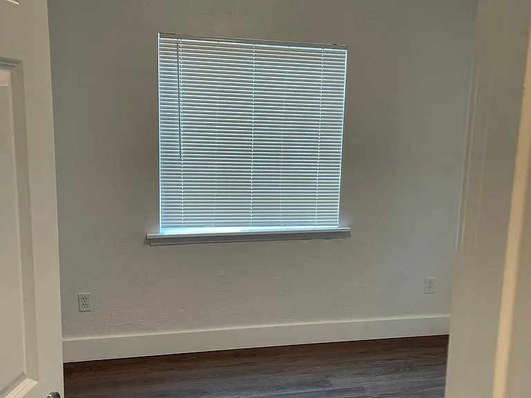 114 N Mill St #2 — Photo 5