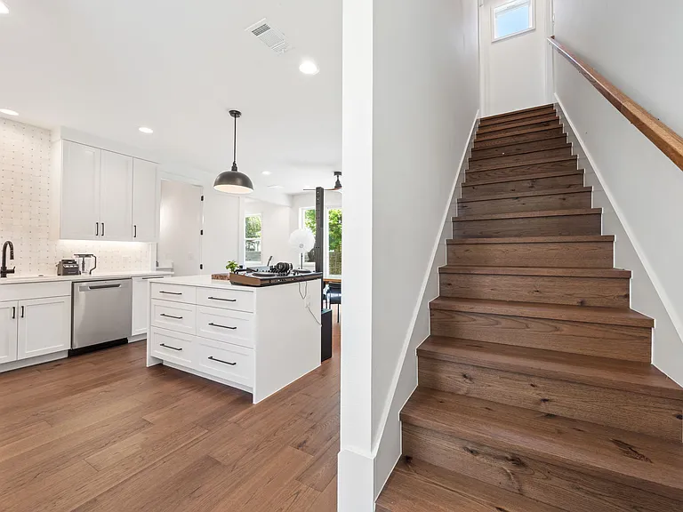 2609 Willow St #2 — Photo 3