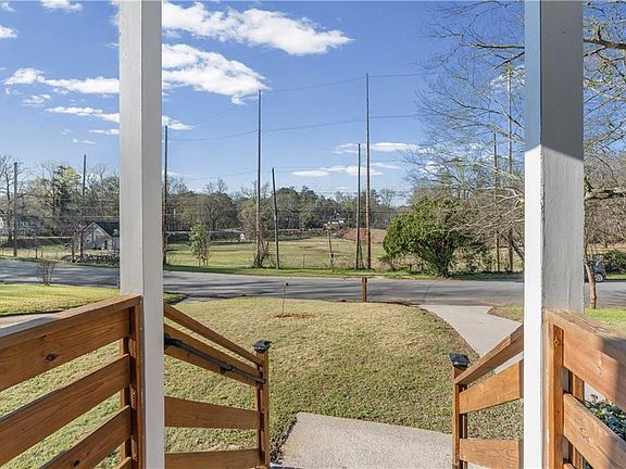 2nd image of 1747 Cascade Ter SW