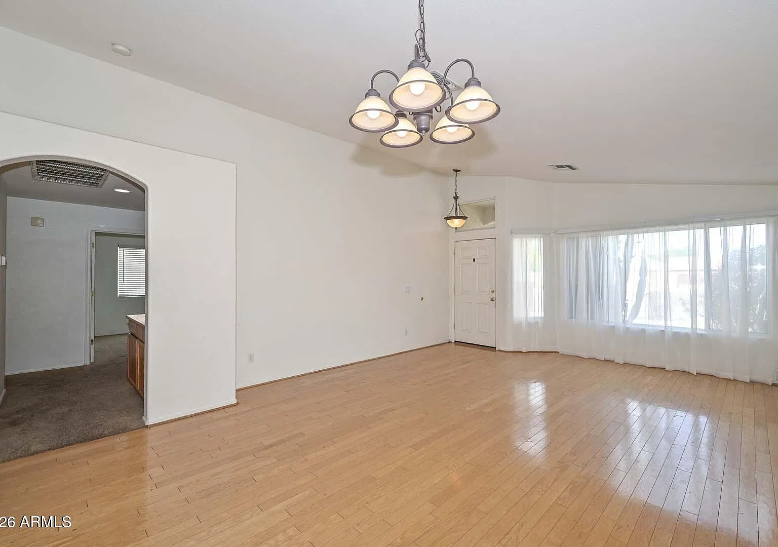 4 bed, 2.0 bath, 1685 sqft, $2,195 — Photo 4