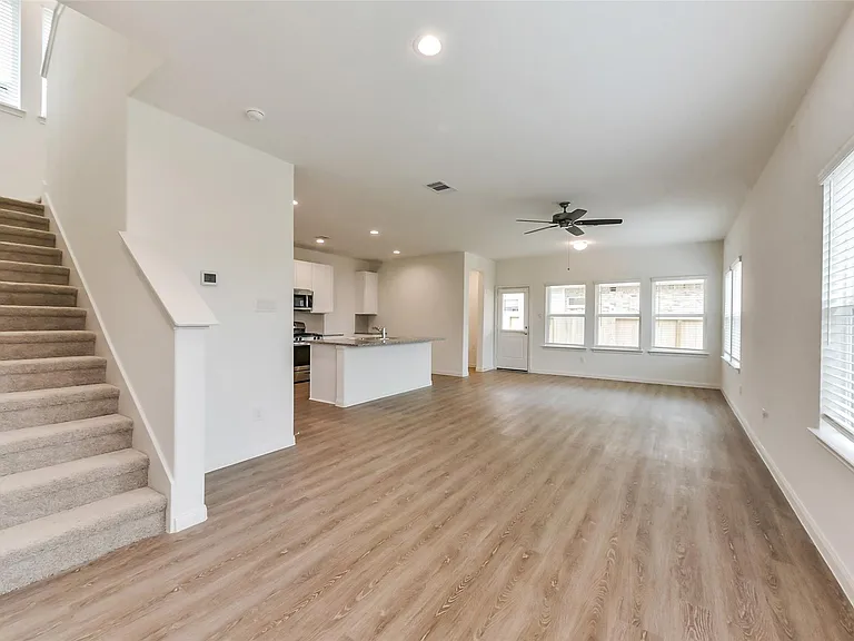 3906 Sugardale St — Photo 6