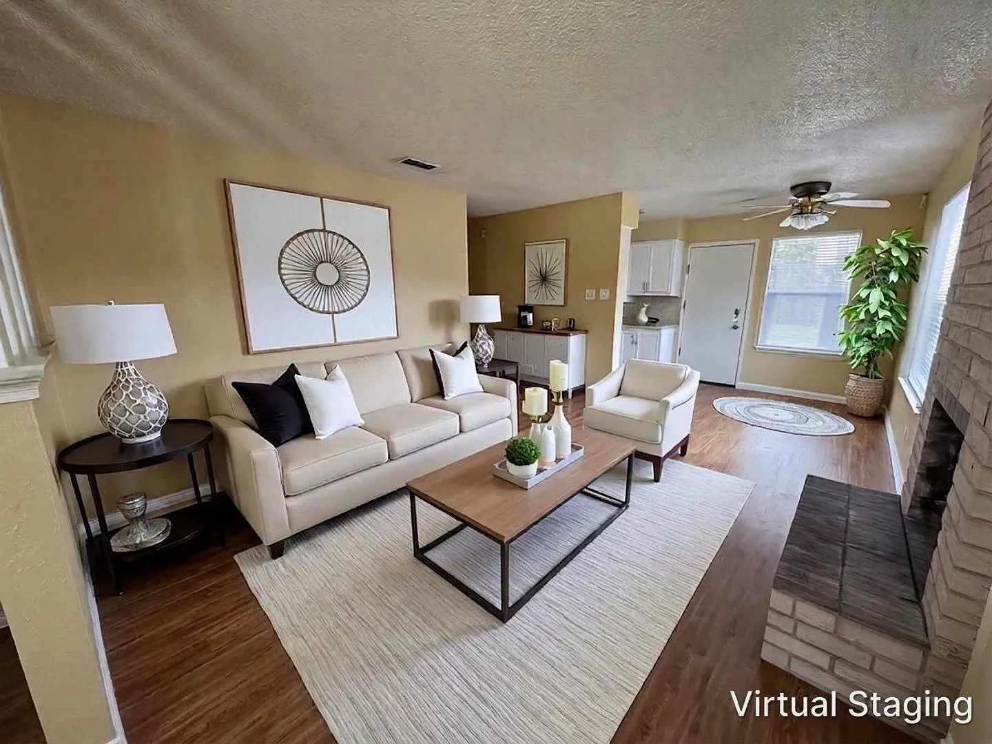 2208 Hunt Dr — Photo 4