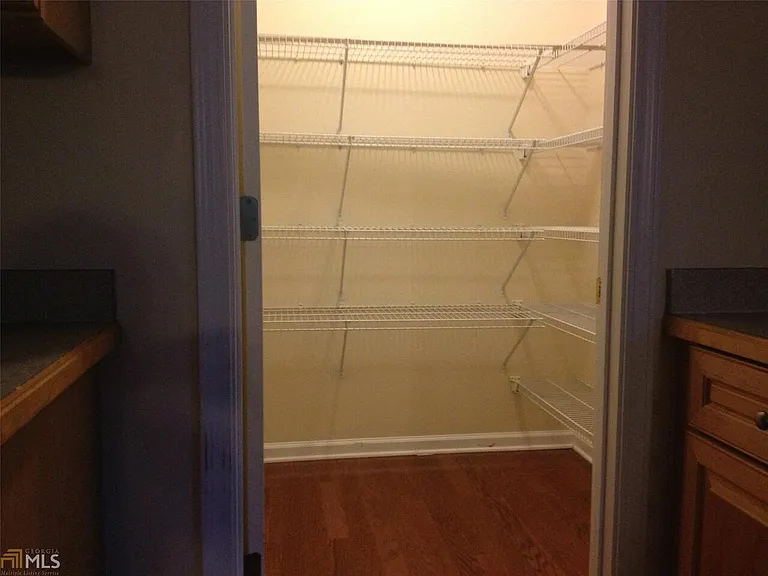 699 Oakview Trl — Photo 9
