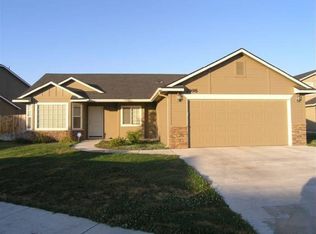 2098 N Arrowwood Ave, Meridian, ID 83646