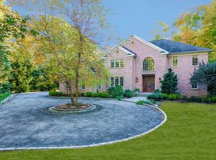 1 Old Mill Rd, West Harrison, NY 10604